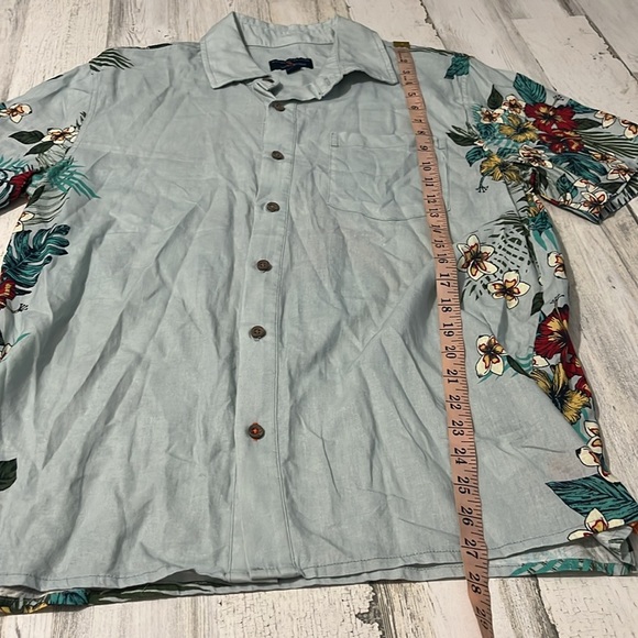 Margaritaville Linen Blend Button Down Size Medium - Picture 10 of 10